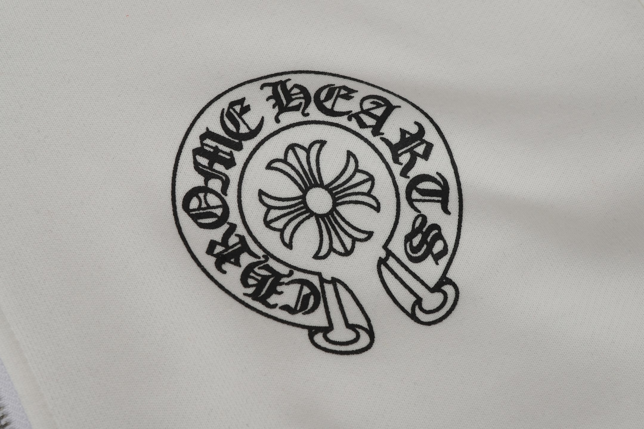 Ch*0me heart white zip up hoodie